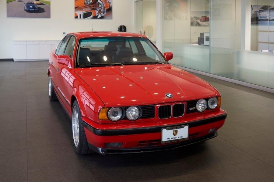  BMW M5 Sedan (E34) 1991 года  (фото 9 из 21)
